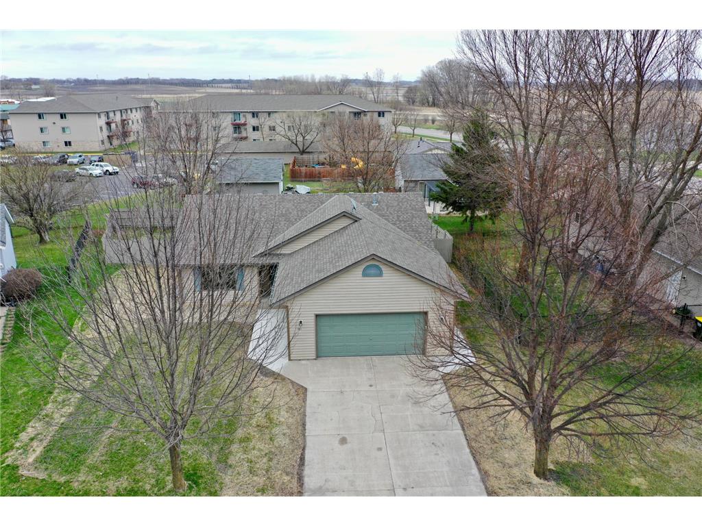 1811 13th Street SE Willmar MN 56201 7064955 image1
