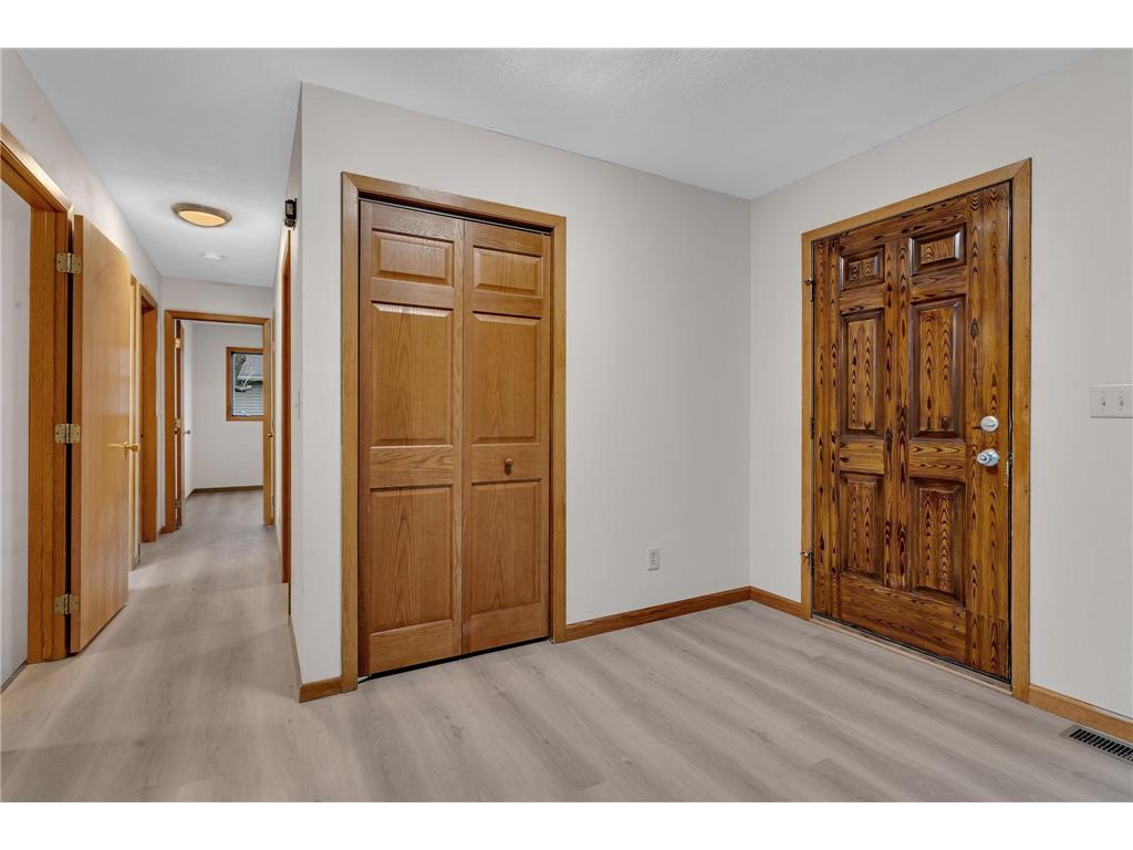 1811 13th Street SE Willmar MN 56201 7064955 image8