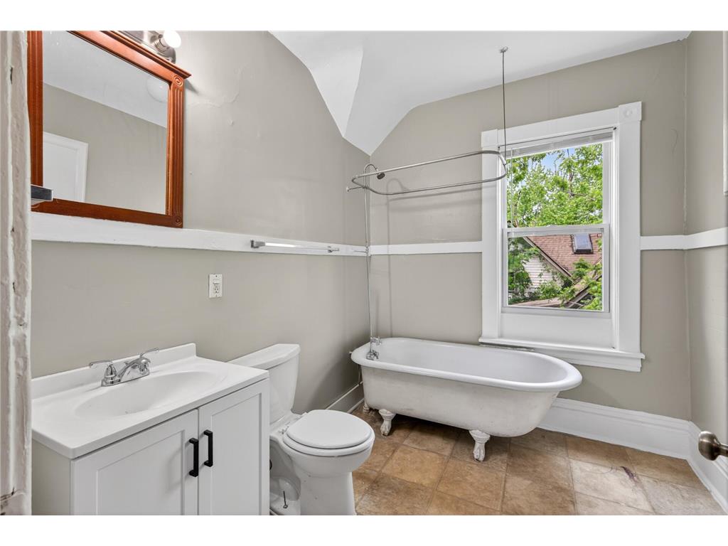 1811 E 28th Street Minneapolis MN 55407 7080999 image33
