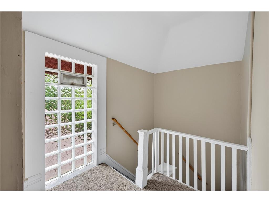 1811 E 28th Street Minneapolis MN 55407 7080999 image40