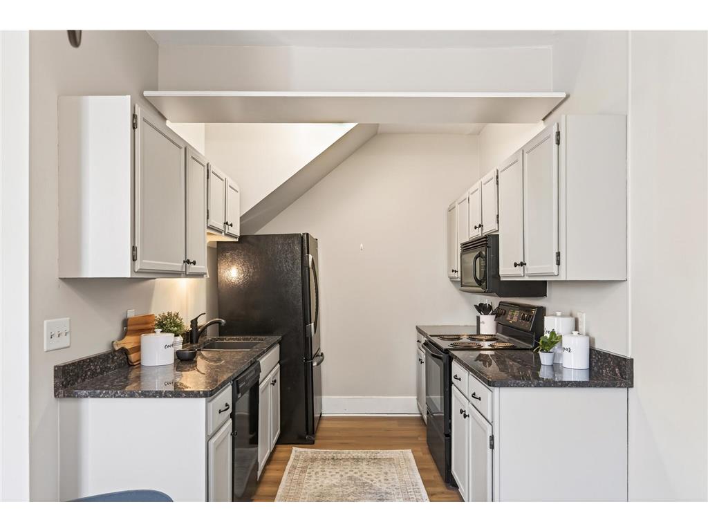 1811 Elliot Avenue #8 Minneapolis MN 55404 7043999 image10