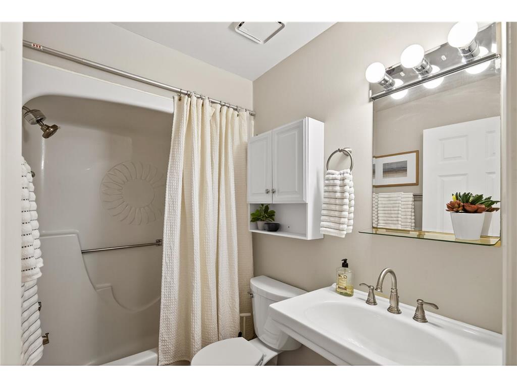 1811 Elliot Avenue #8 Minneapolis MN 55404 7043999 image22