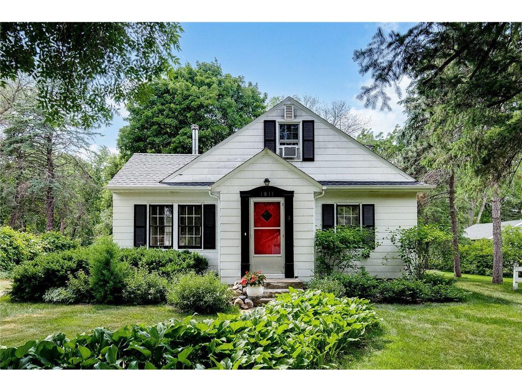 1811 Howard Street N, Maplewood, MN, 55109 MLS 6387898 Edina Realty