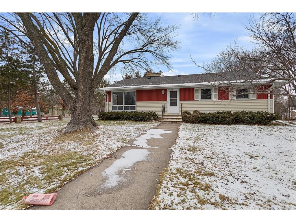 1811 Stanbridge Avenue Roseville MN 55113 6474634 image1