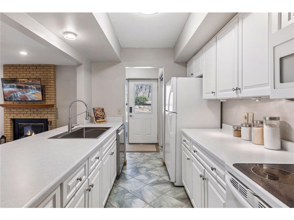 1811 Yuma Lane N Plymouth MN 55447 7038659 image16