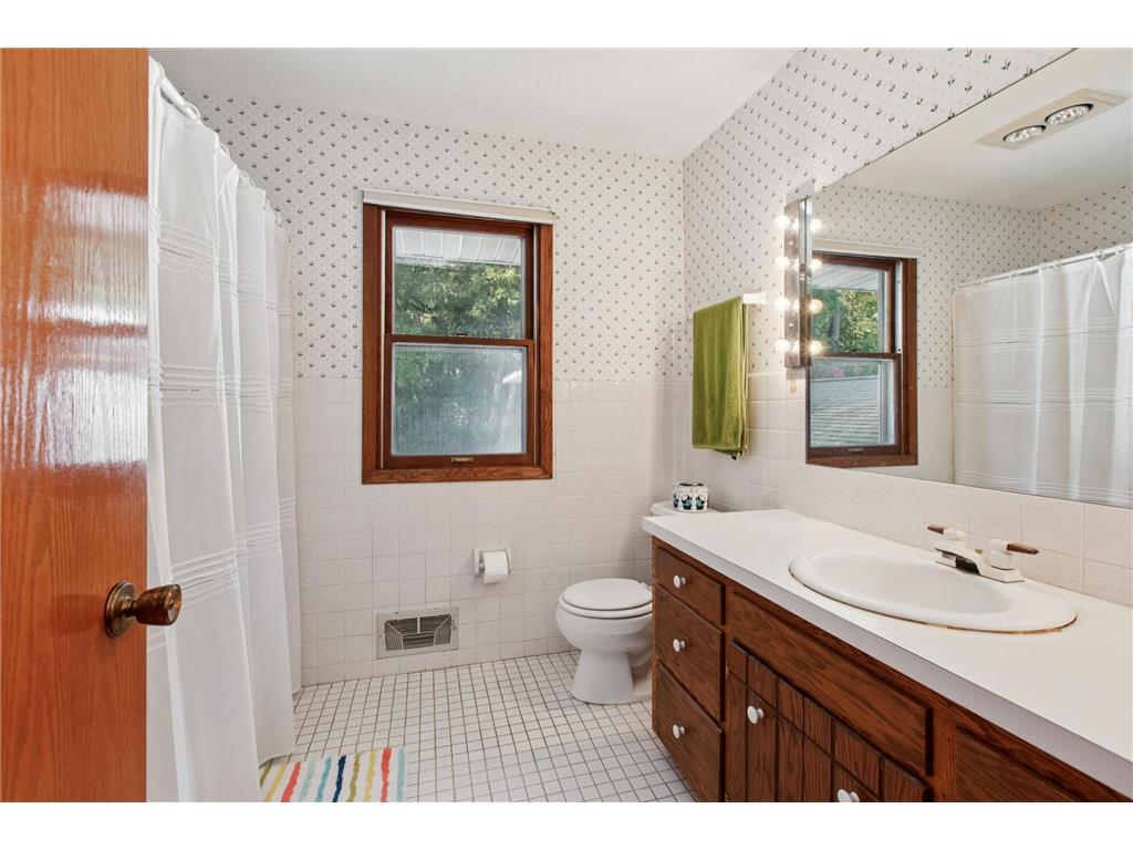 18111 Ixonia Avenue Lakeville MN 55044 6799993 image21