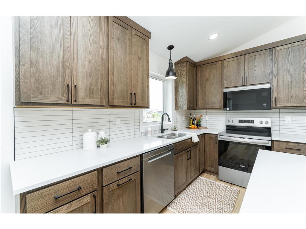1812 Brandt Drive NE Byron MN 55920 7069742 image12