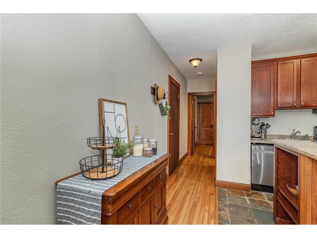 1812 Clinton Avenue #101 Minneapolis MN 55404 6792892 image14