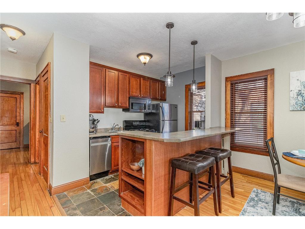 1812 Clinton Avenue #101 Minneapolis MN 55404 6792892 image9
