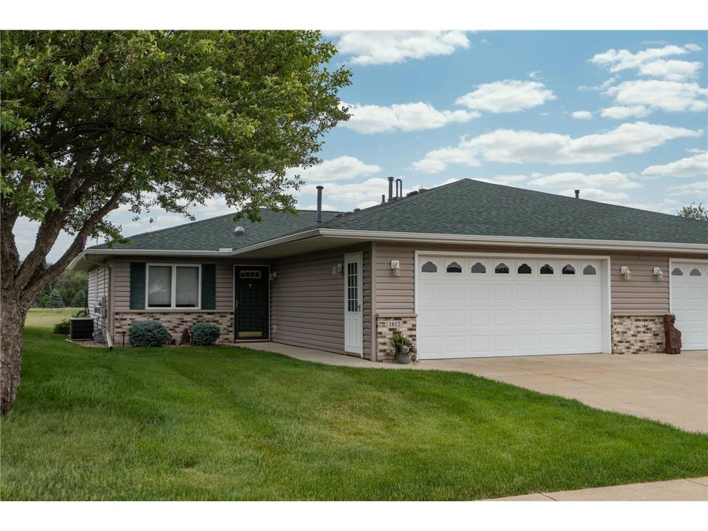 1812 Clubhouse Drive NE Stewartville MN 55976 6735763 image1