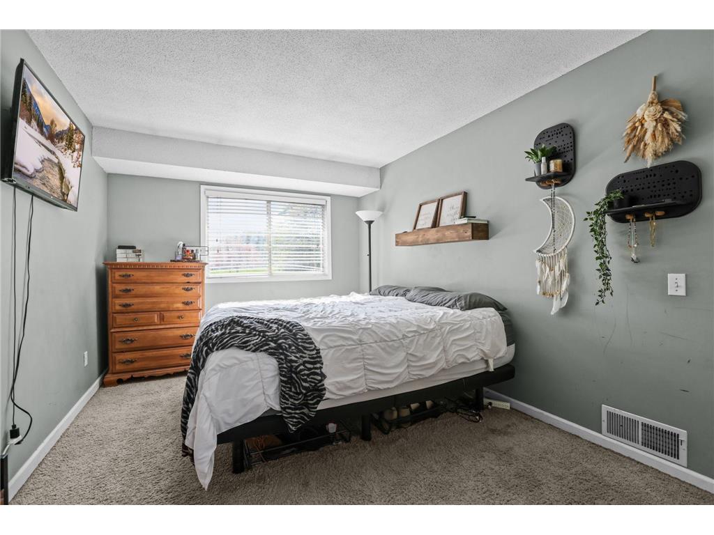 1812 E 123rd Street Burnsville MN 55337 7070223 image19