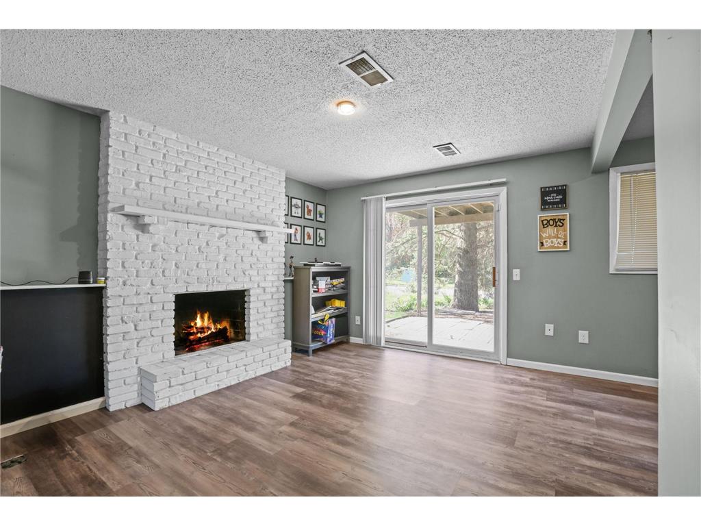 1812 E 123rd Street Burnsville MN 55337 7070223 image27