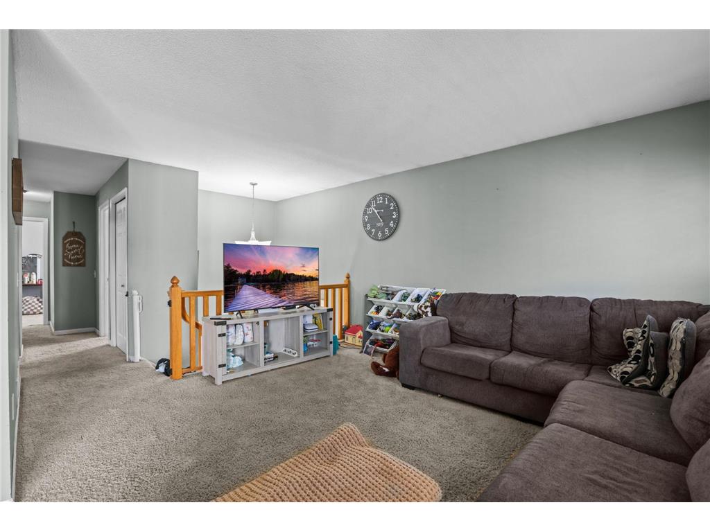 1812 E 123rd Street Burnsville MN 55337 7070223 image7