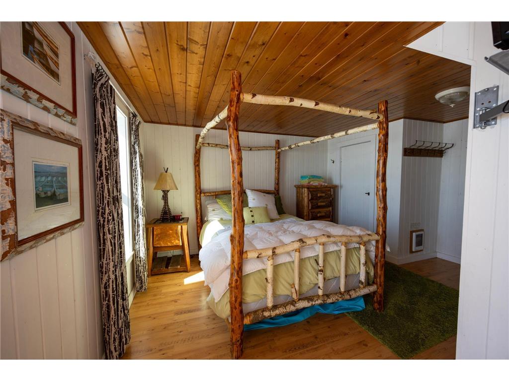 1812 E Shore Drive Detroit Lakes MN 56501 - Detroit 7057870 image100