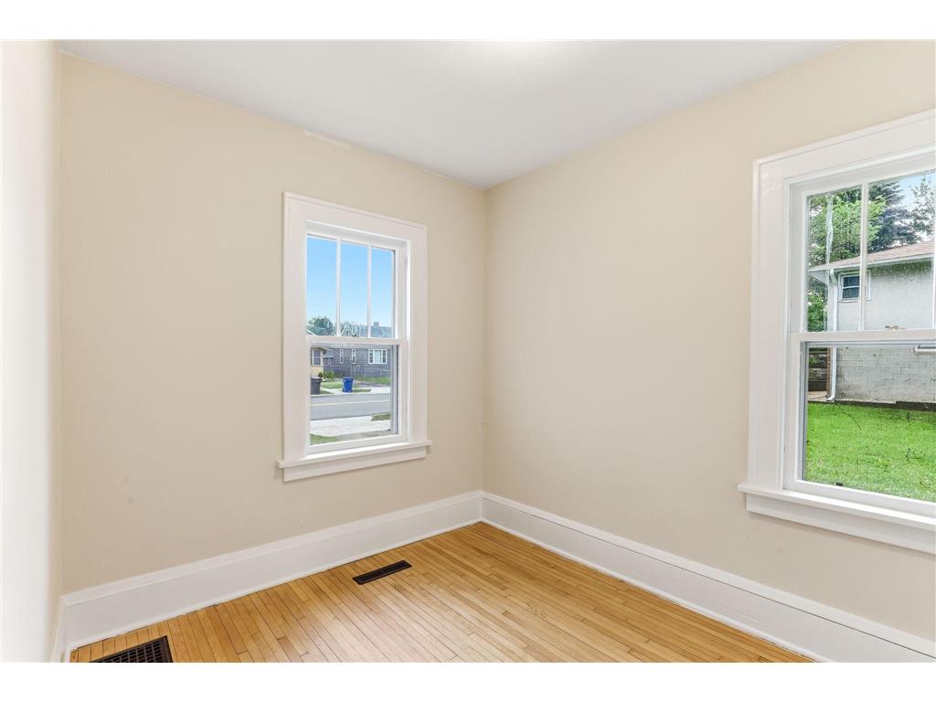 1812 Minnehaha Avenue E Saint Paul MN 55119 7091293 image10