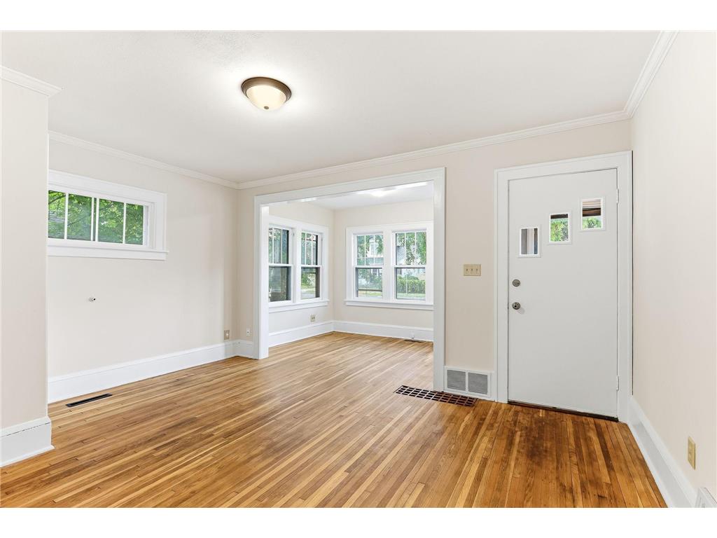 1812 Minnehaha Avenue E Saint Paul MN 55119 7091293 image2