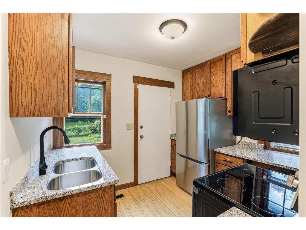 1812 Minnehaha Avenue E Saint Paul MN 55119 7091293 image7