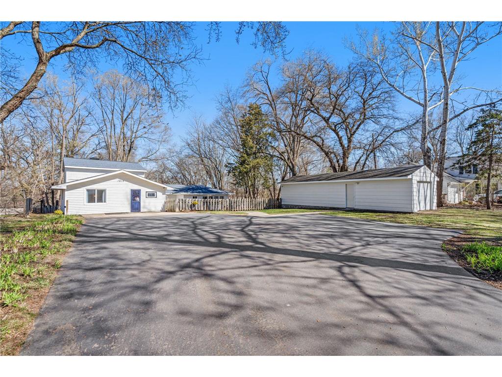 1812 Oakview Lane N Plymouth MN 55441 7082369 image2