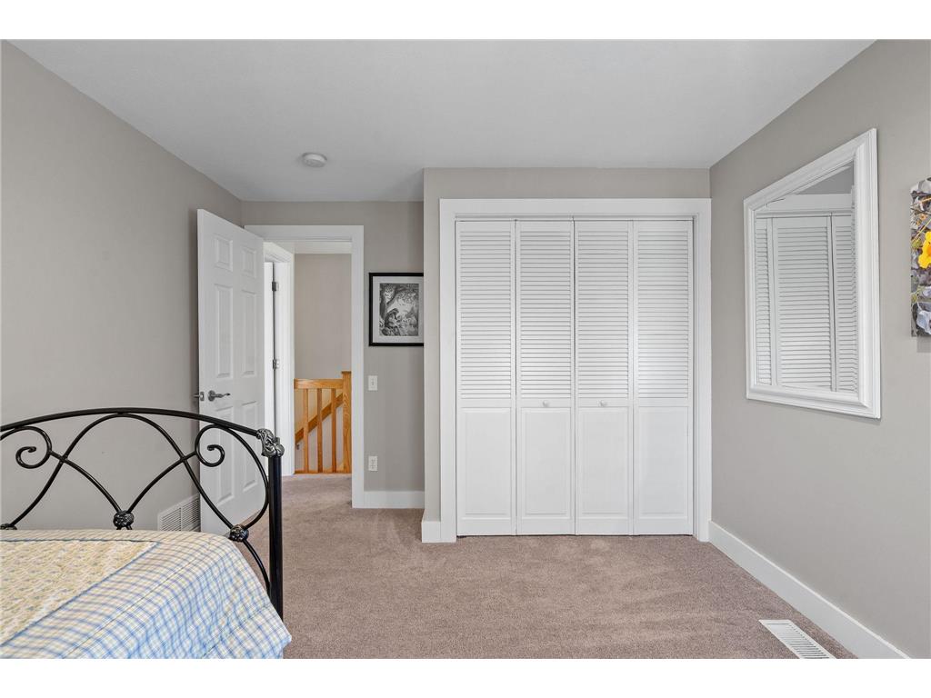 1812 Oakview Lane N Plymouth MN 55441 7082369 image24
