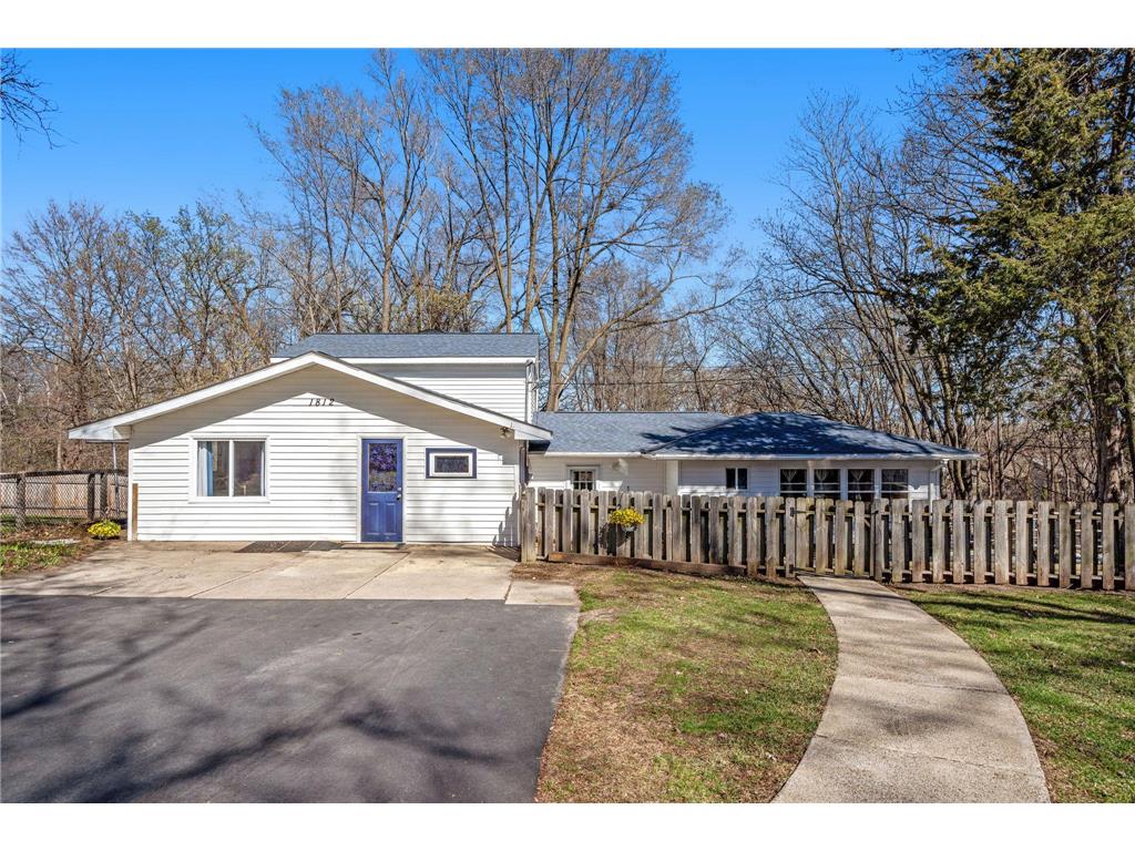 1812 Oakview Lane N Plymouth MN 55441 7082369 image3