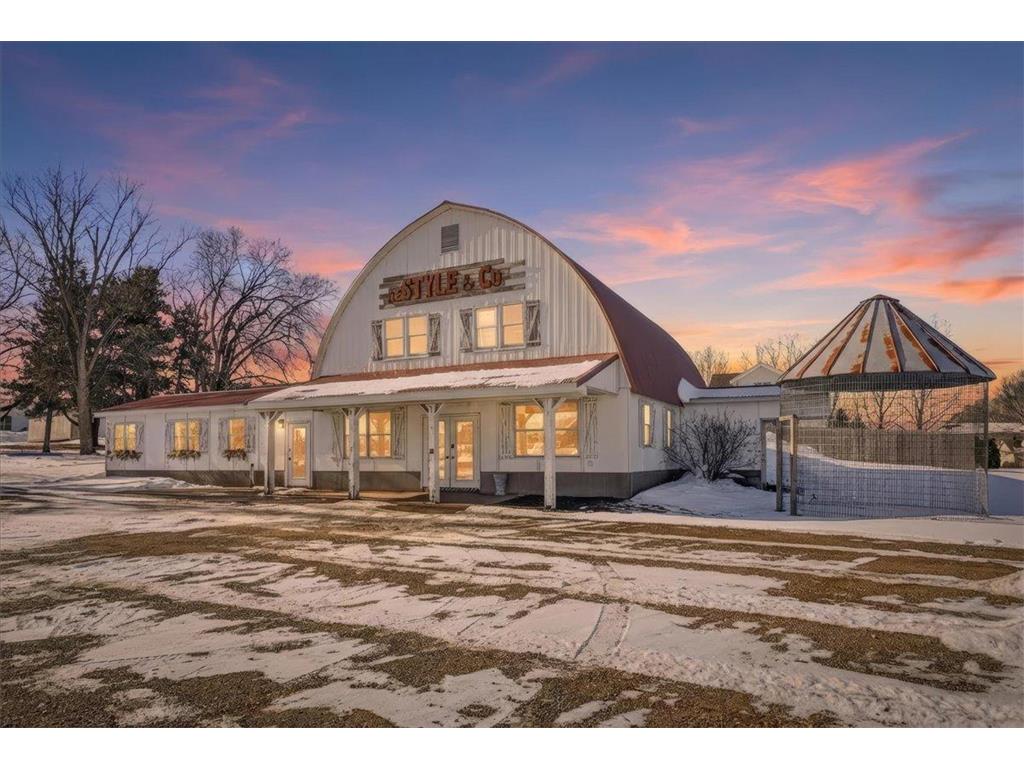 1813 11th Avenue Baldwin WI 54002 7035120 image1