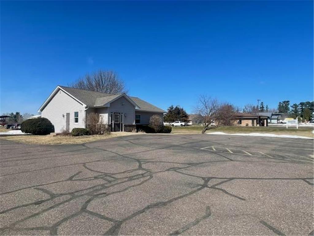 1813 & 1819 Wilson Street NE Menomonie WI 54751 7010339 image38