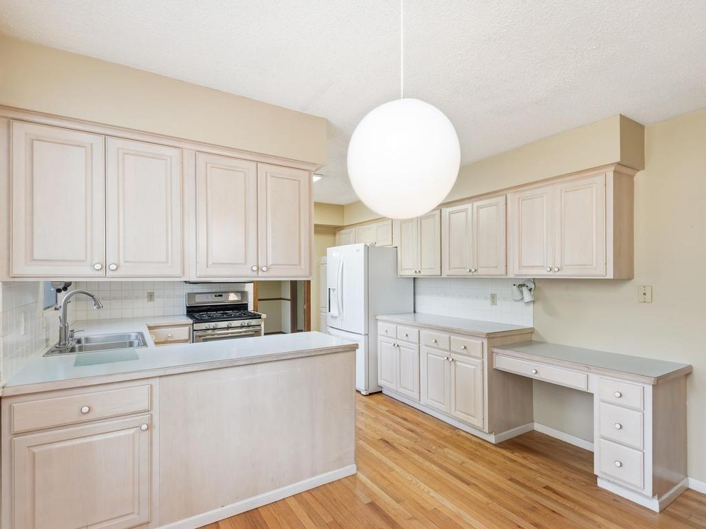 18130 19th Avenue N Plymouth MN 55447 7063160 image14