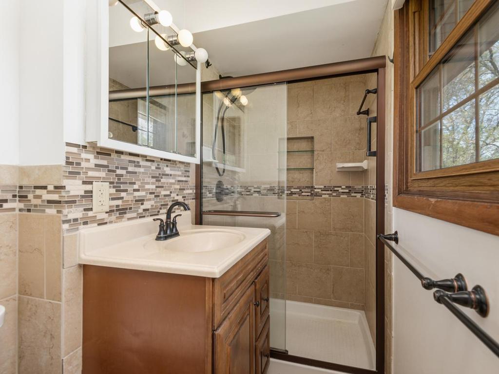 18130 19th Avenue N Plymouth MN 55447 7063160 image24