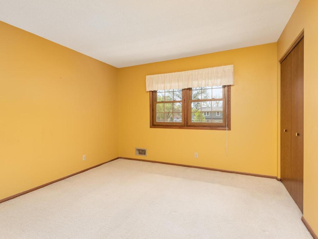 18130 19th Avenue N Plymouth MN 55447 7063160 image25
