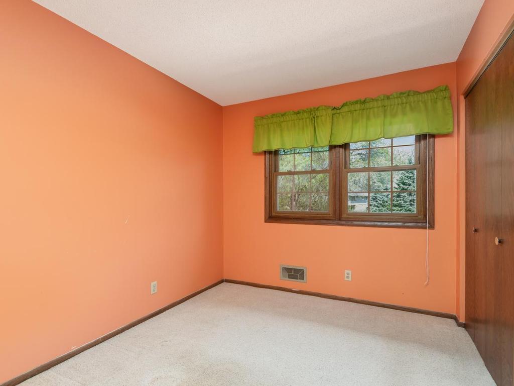 18130 19th Avenue N Plymouth MN 55447 7063160 image26