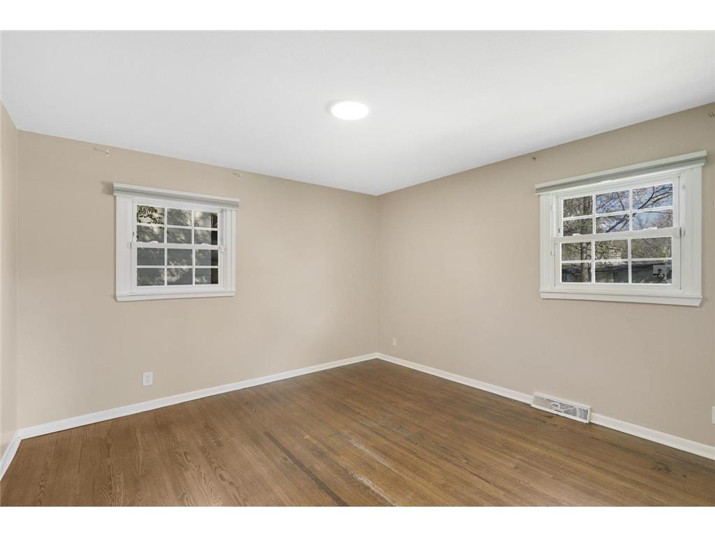 1814 4th Avenue N Minneapolis MN 55405 7034263 image13