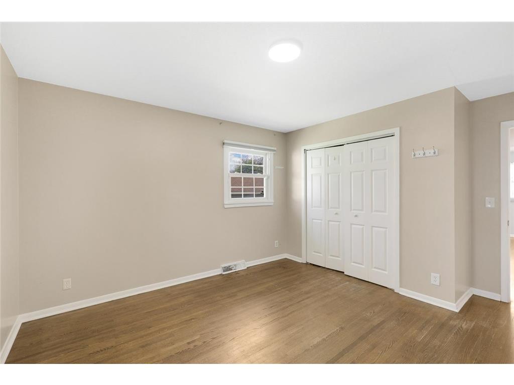 1814 4th Avenue N Minneapolis MN 55405 7034263 image14