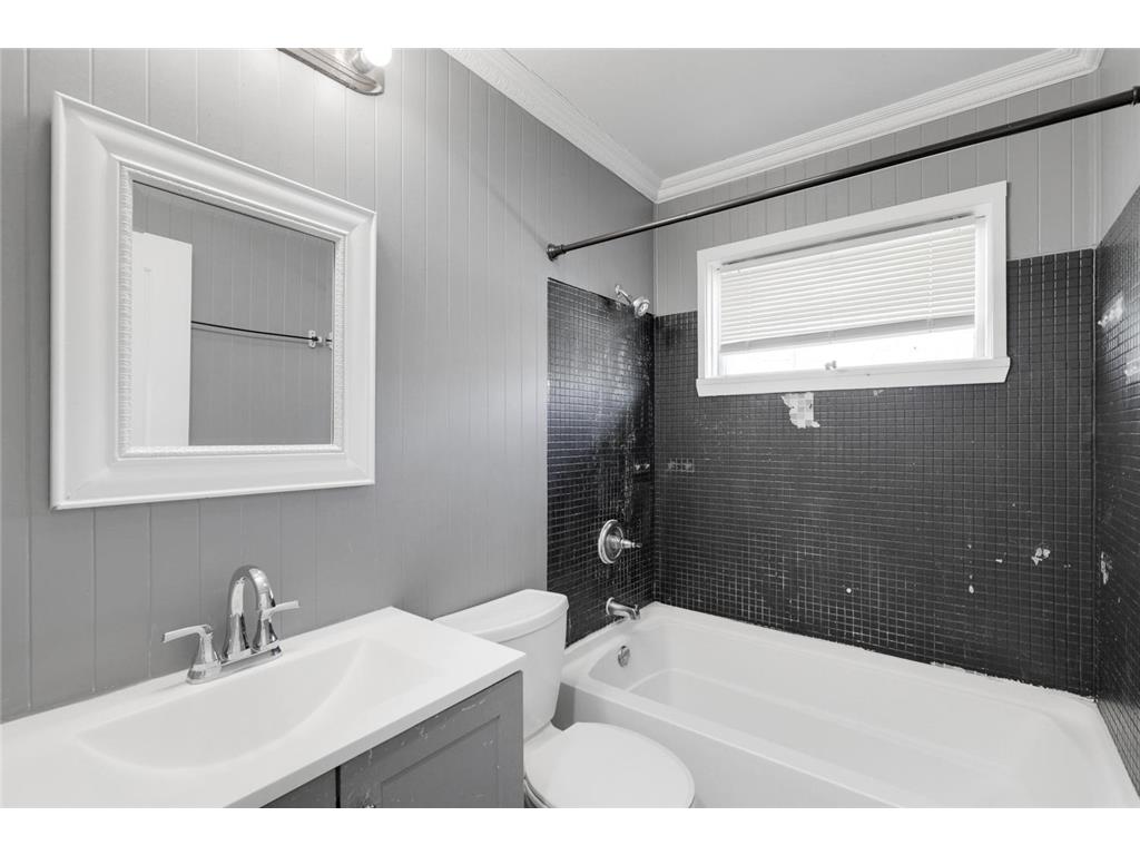 1814 4th Avenue N Minneapolis MN 55405 7034263 image15