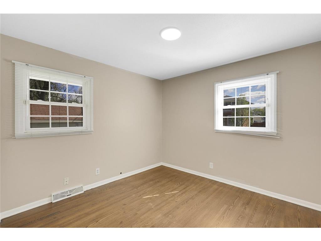 1814 4th Avenue N Minneapolis MN 55405 7034263 image16