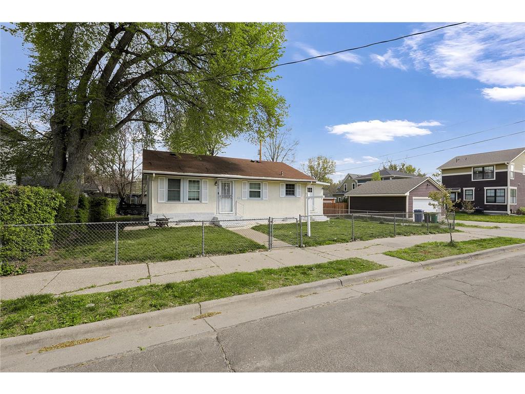 1814 4th Avenue N Minneapolis MN 55405 7034263 image28