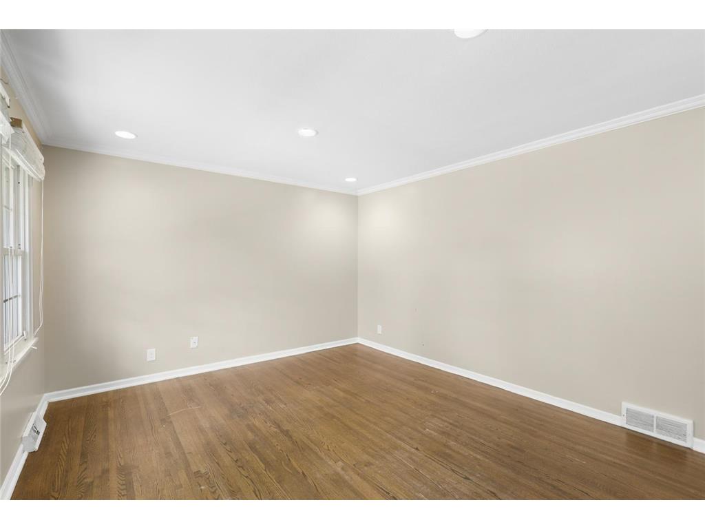 1814 4th Avenue N Minneapolis MN 55405 7034263 image8