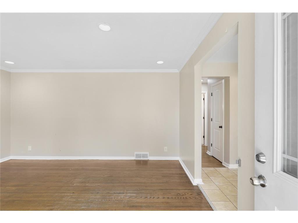 1814 4th Avenue N Minneapolis MN 55405 7034263 image9