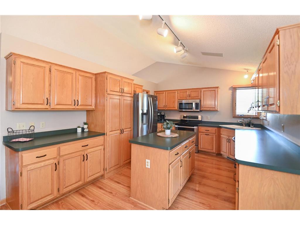 18140 82nd Place N Maple Grove MN 55311 6552192 image1