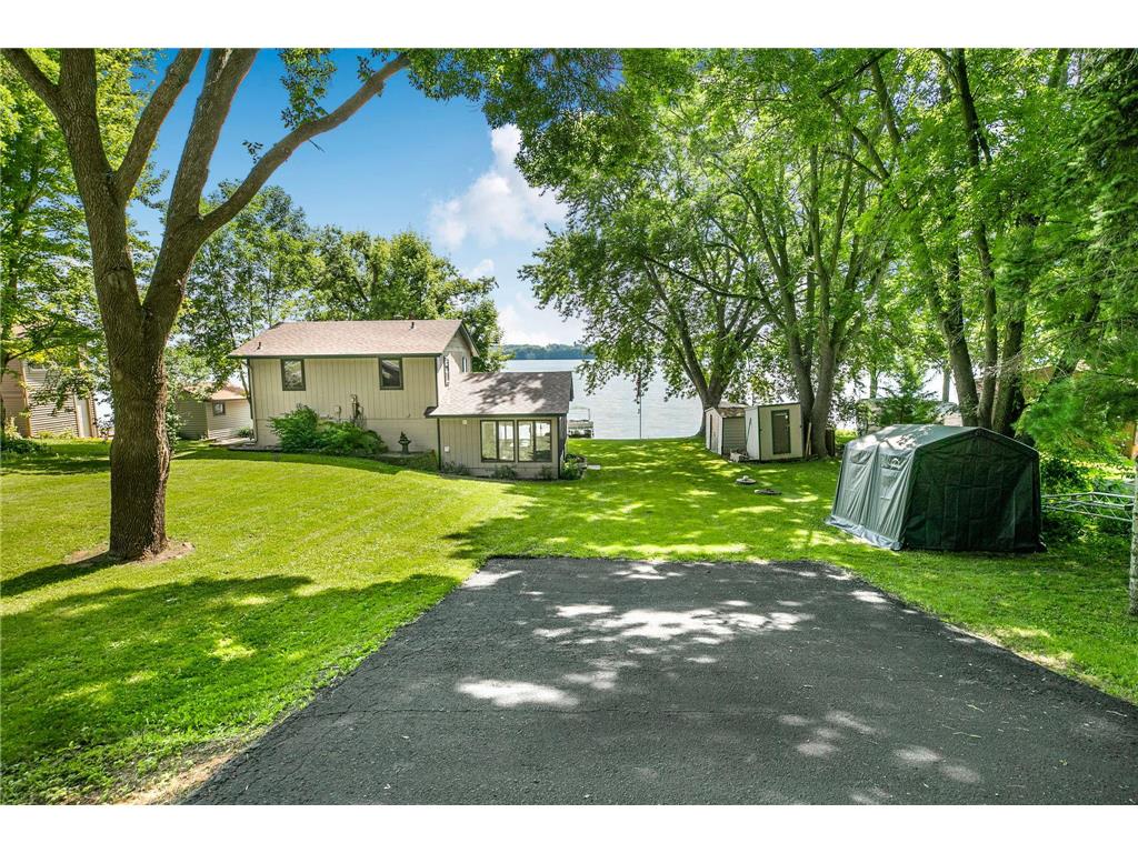 18146 Raymond Avenue Richmond MN 56368 - North Brown's 7102913 image35