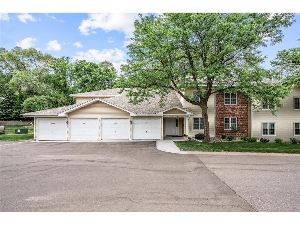 1815 1/2 County Road E E White Bear Lake MN 55110 6718699 image1