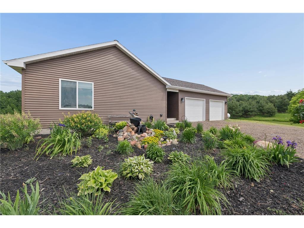 1815 211th Street Eureka WI 54824 7089811 image10