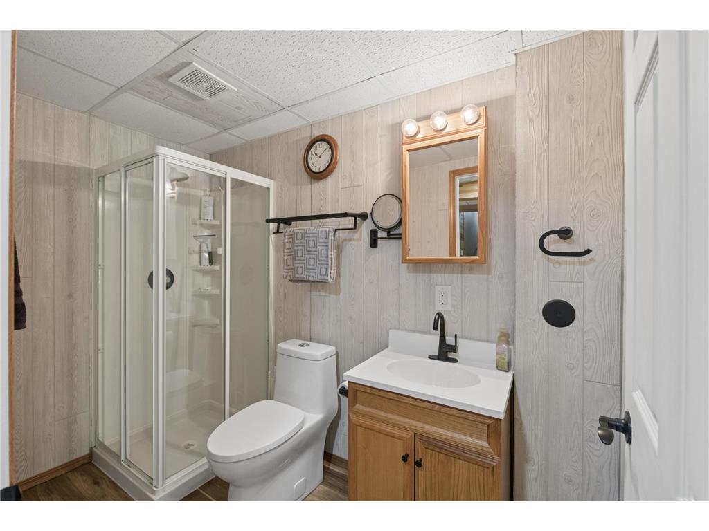 1815 211th Street Eureka WI 54824 7089811 image18