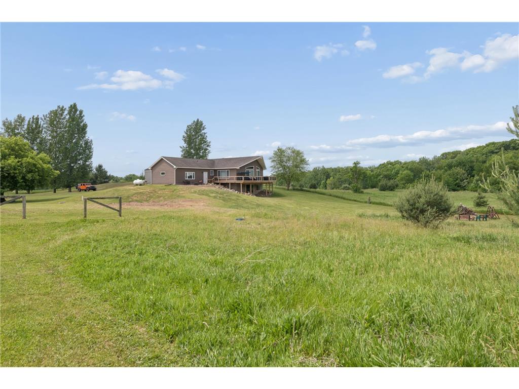 1815 211th Street Eureka WI 54824 7089811 image28