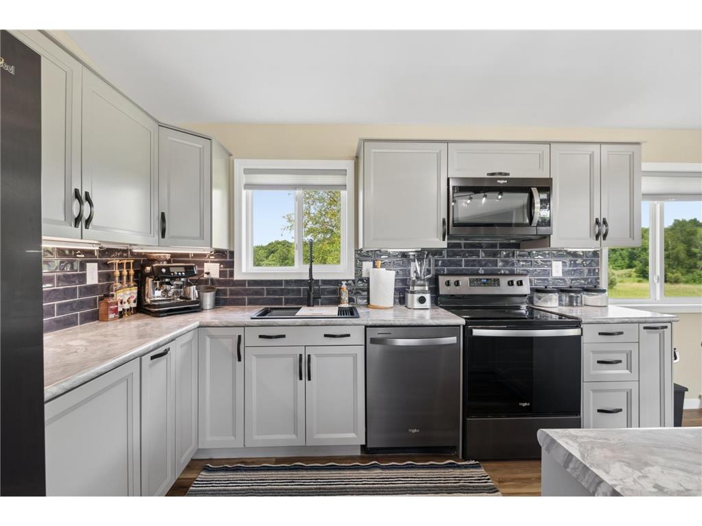 1815 211th Street Eureka WI 54824 7089811 image3