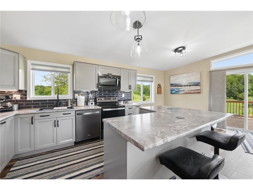 1815 211th Street Eureka WI 54824 7089811 image5