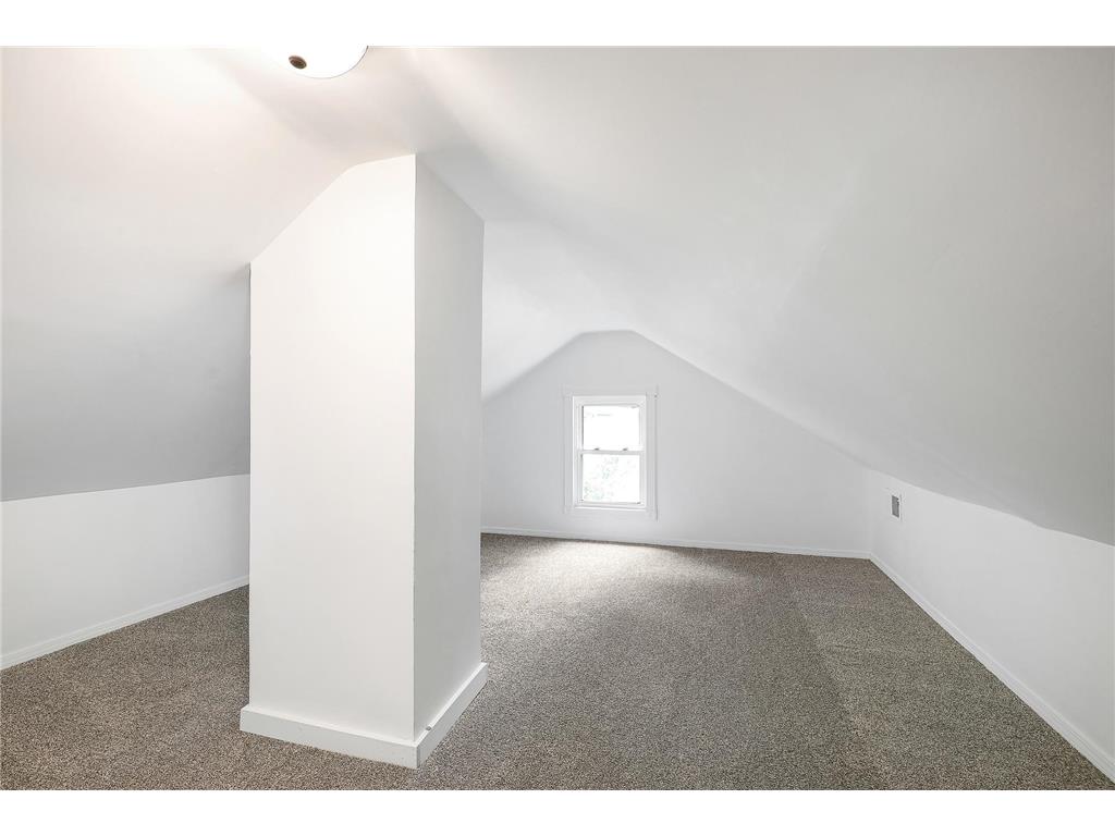 1815 25th Avenue N Minneapolis MN 55411 7089219 image21