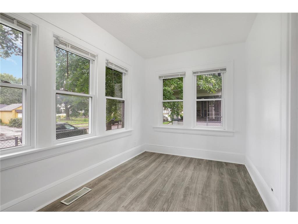 1815 25th Avenue N Minneapolis MN 55411 7089219 image4