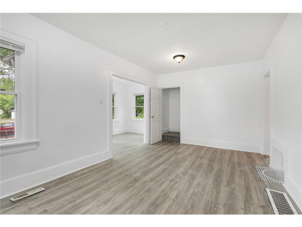 1815 25th Avenue N Minneapolis MN 55411 7089219 image6