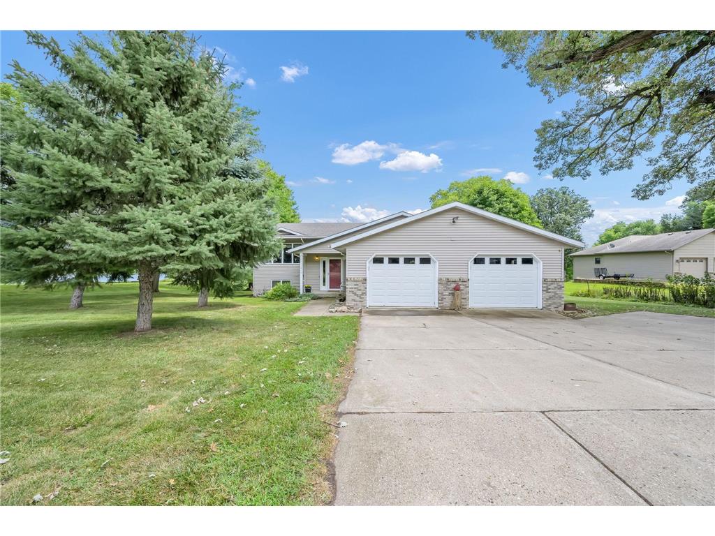 1815 Albion Avenue Fairmont MN 56031 6588187 image1