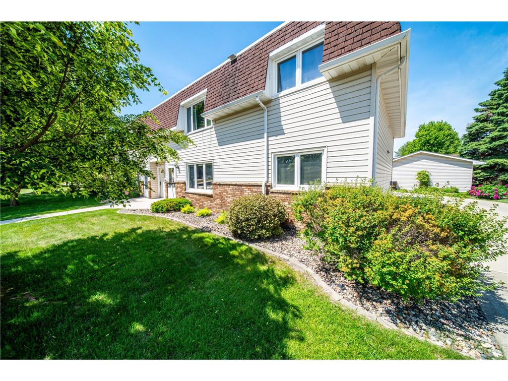 1815 Lakewood Avenue Albert Lea MN 56007 7085775 image3